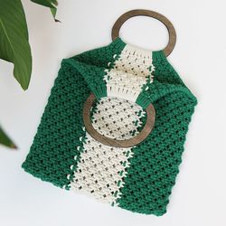 Green & White Crochet Stripe Wooden Handle Bag