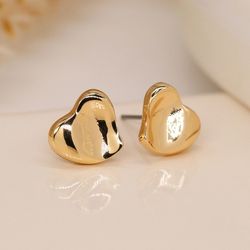Golden Wavy Surface Heart Earrings